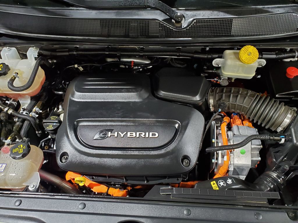 Used 2017 Chrysler Pacifica Premium image 47