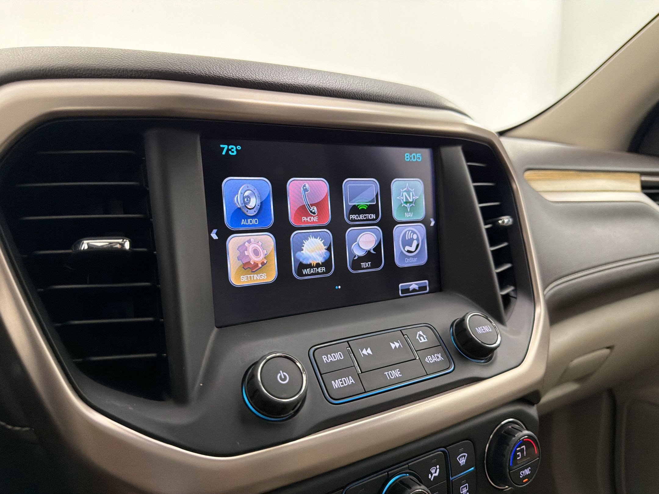 Used 2018 GMC Acadia Denali w/ Technology Package AWD/4WD image 24
