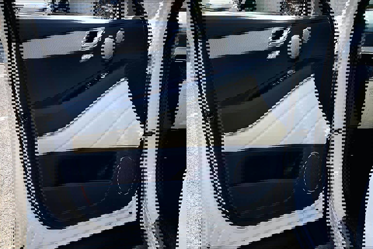 Used 2025 Genesis GV80 3.5T Prestige image 22