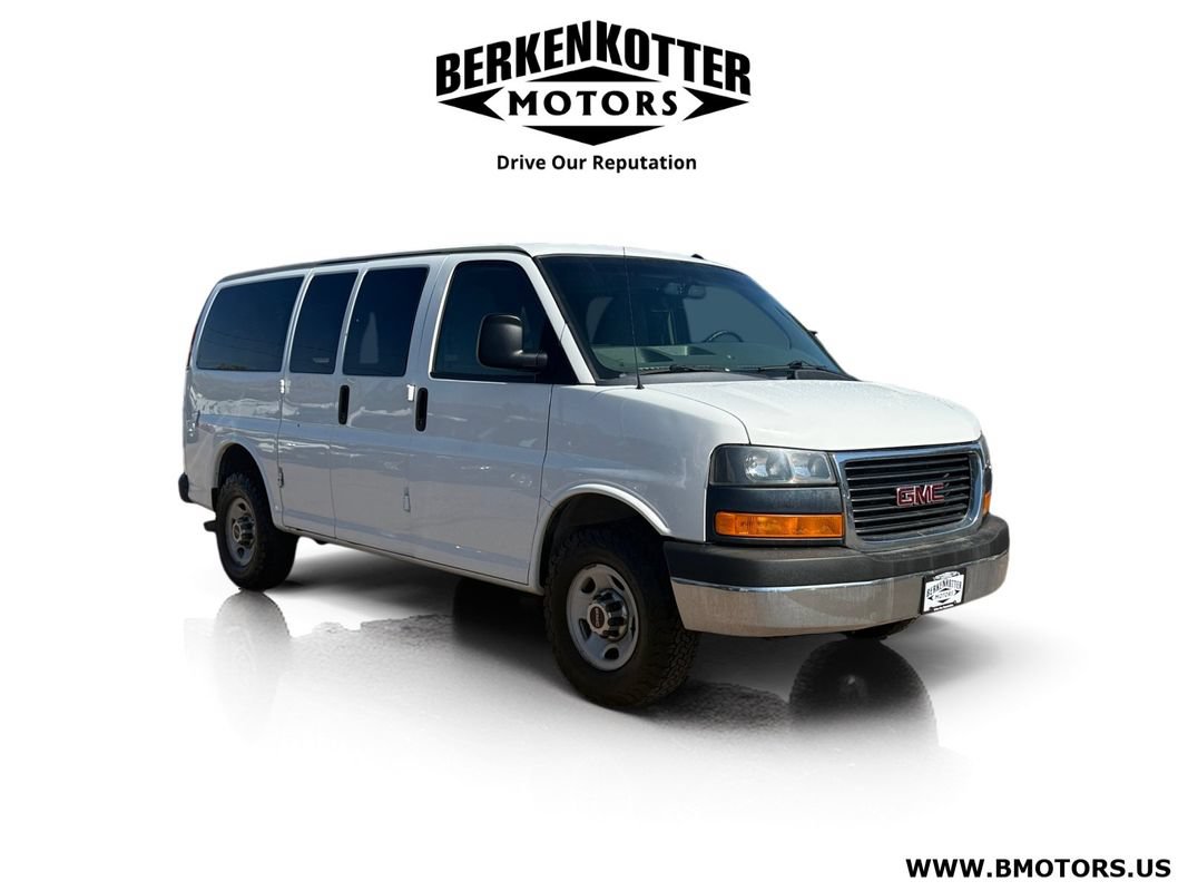 Used 2015 GMC Savana 2500 LT w/ LT Preferred Equipment Group