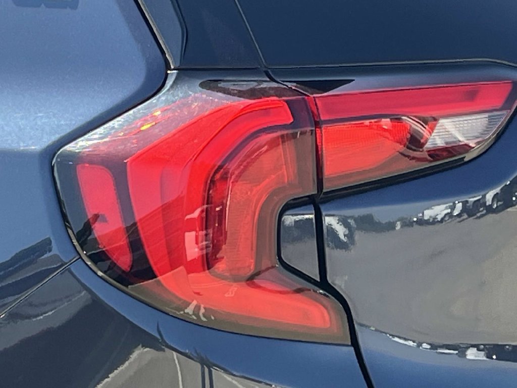 Used 2019 GMC Terrain SLT w/ Preferred Package FWD image 10