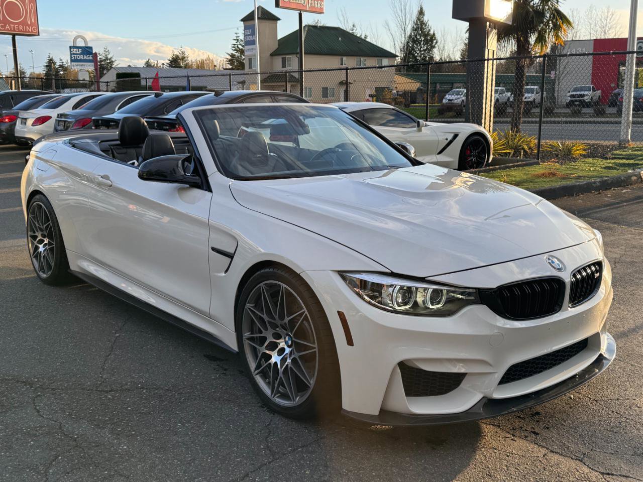 Used 2018 BMW M4 Convertible image 11