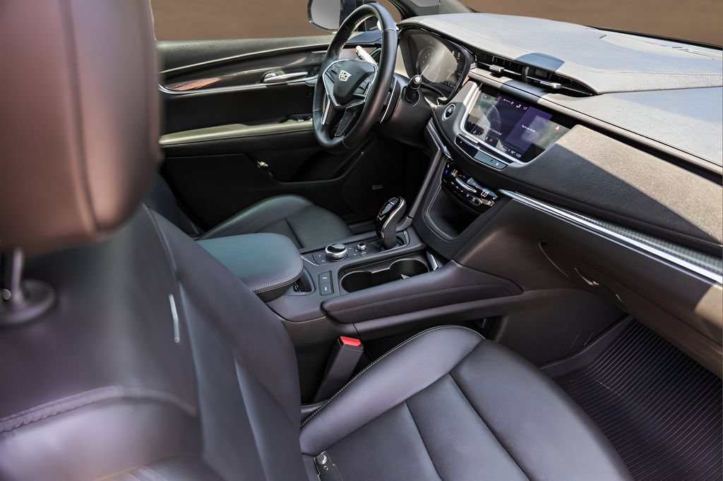 Used 2023 Cadillac XT5 Sportv w/ Technology Package AWD/4WD image 31