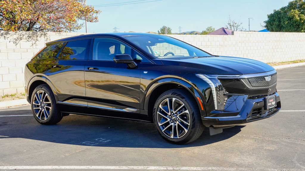 New 2026 Cadillac Optiq Sport 1 image 6