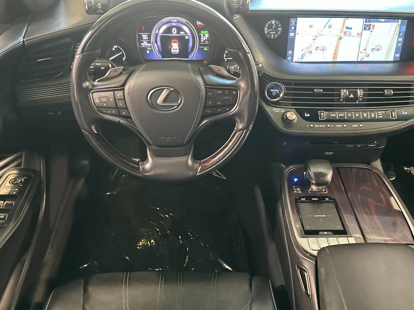 Used 2020 Lexus LS 500h w/ Luxury Package RWD image 15