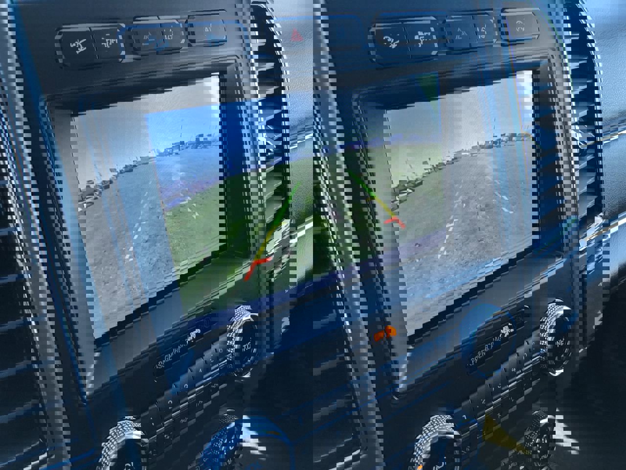 Used 2020 Ford Expedition XLT w/ Equipment Group 202A image 22