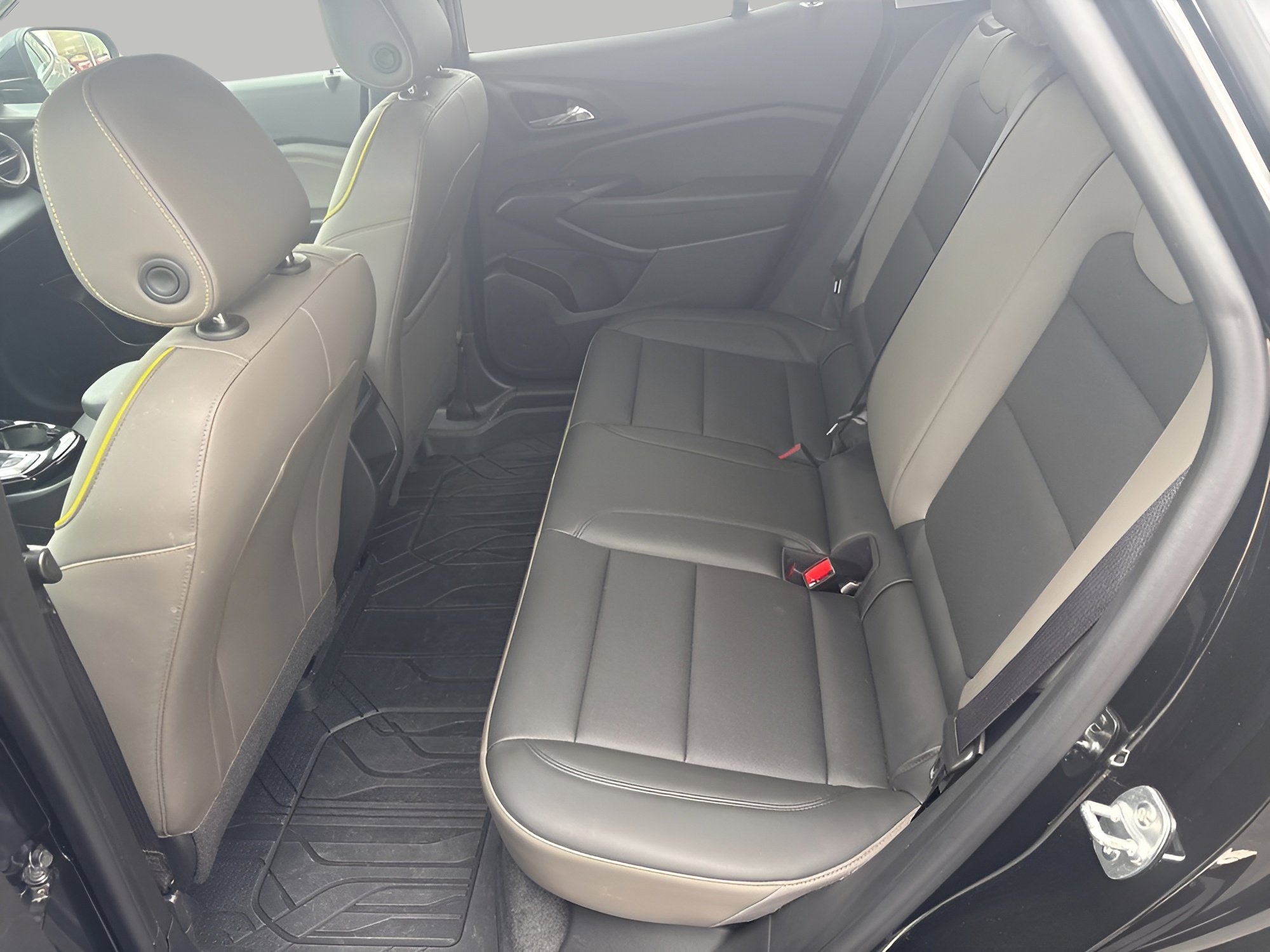 Used 2025 Chevrolet Trax ACTIV w/ Driver Confidence Package FWD image 13