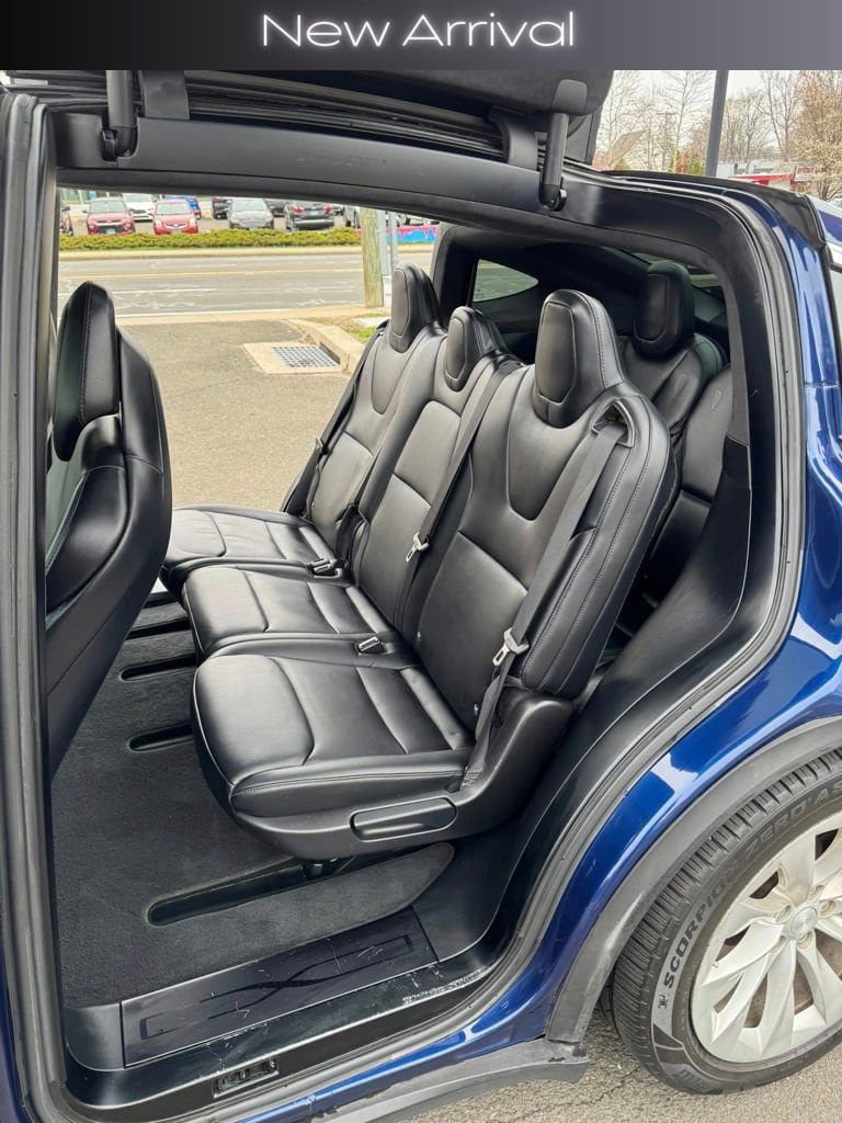 Used 2017 Tesla Model X 75D AWD/4WD image 10