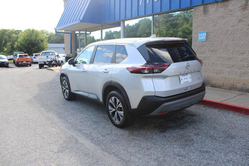 Used 2022 Nissan Rogue SV FWD image 4