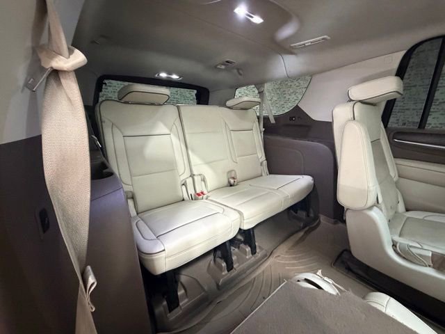 Used 2022 GMC Yukon XL Denali AWD/4WD image 13
