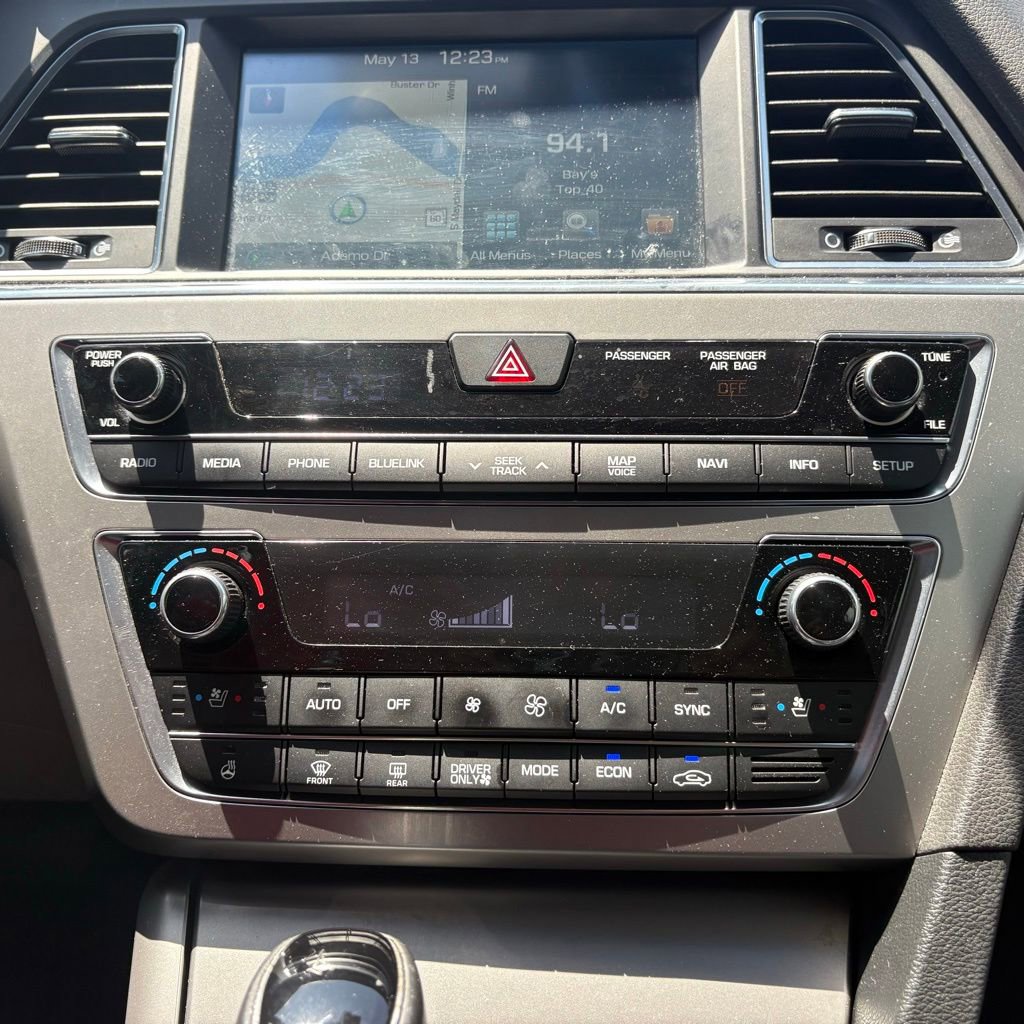 Used 2016 Hyundai Sonata Limited w/ Option Group 02 FWD image 21