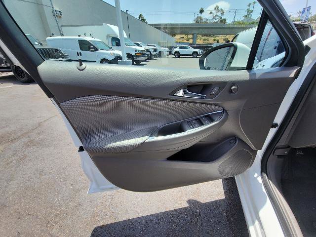 Used 2016 Chevrolet Cruze LT FWD image 19