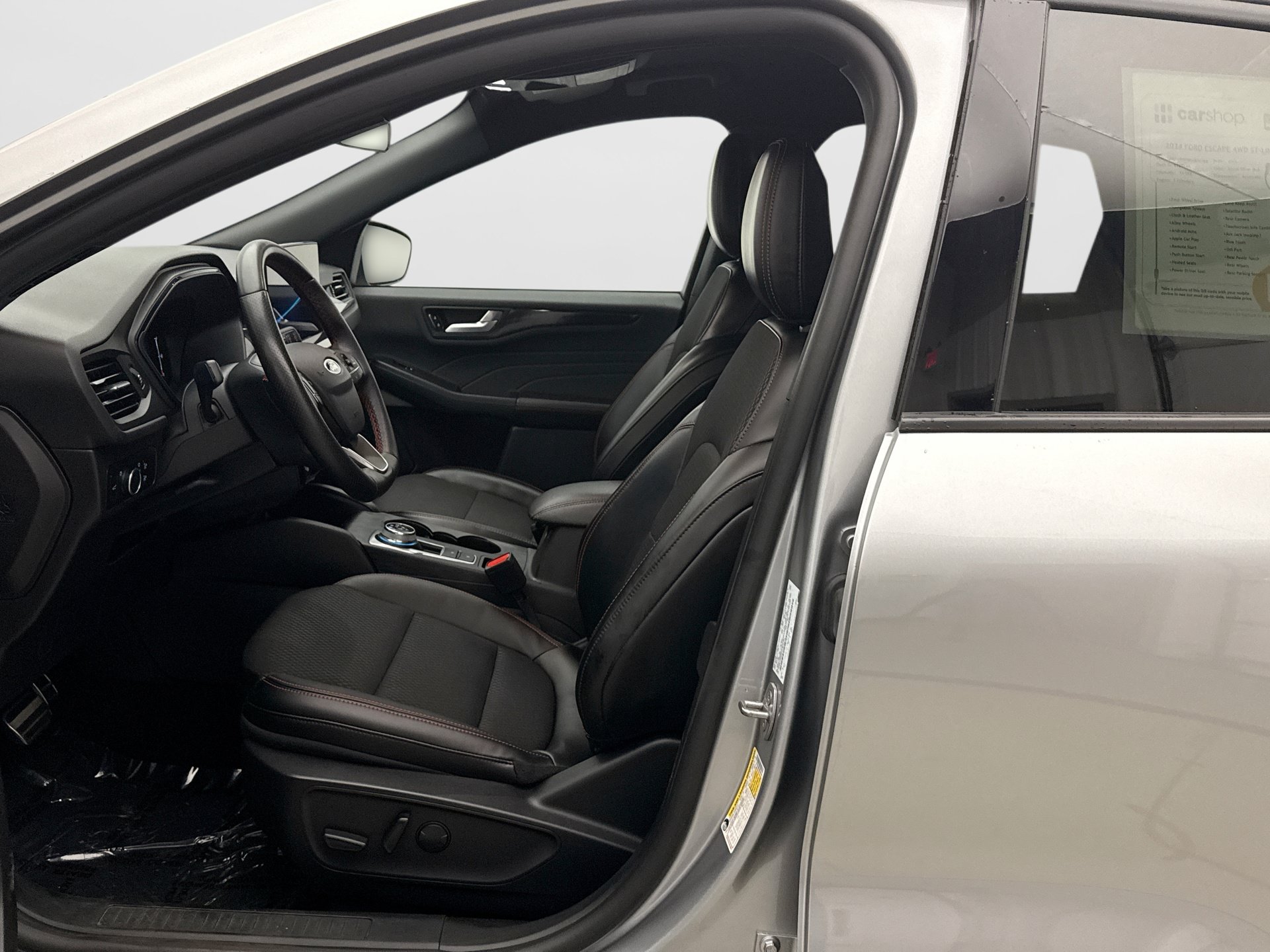 Used 2024 Ford Escape ST-Line w/ Tech Pack #1 AWD/4WD image 11
