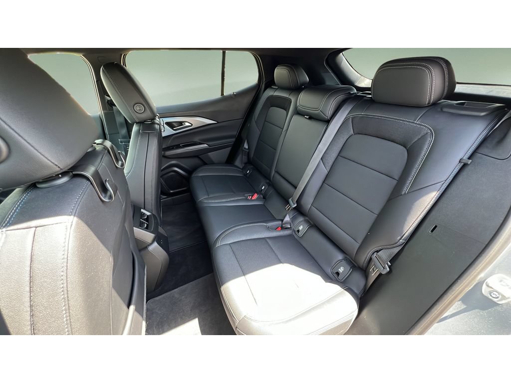 Certified 2025 Chevrolet Equinox EV LT w/ Convenience Package AWD/4WD image 28