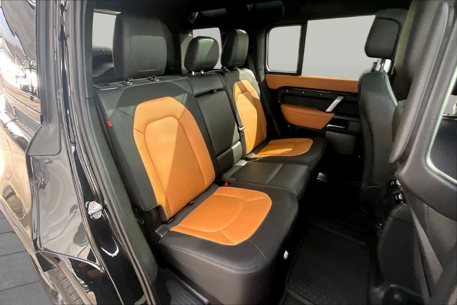 Used 2023 Land Rover Defender 110 X-Dynamic SE AWD/4WD image 20