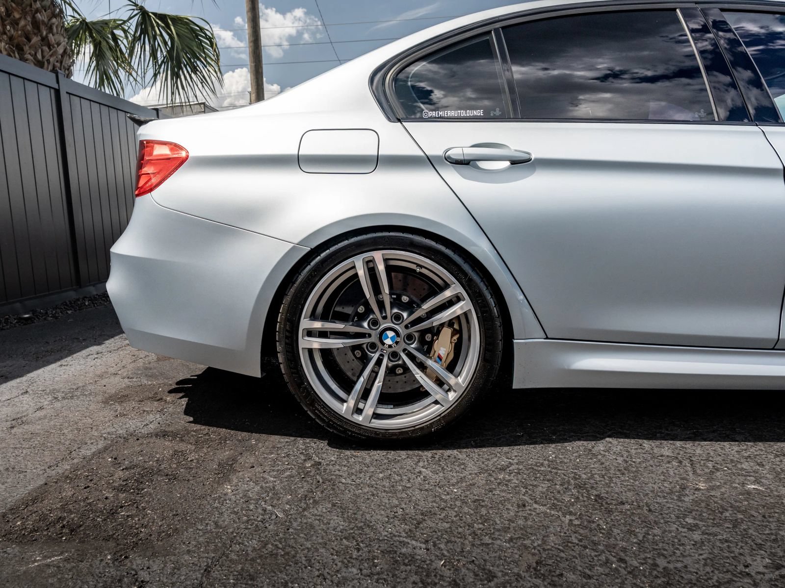 Used 2015 BMW M3 RWD image 11