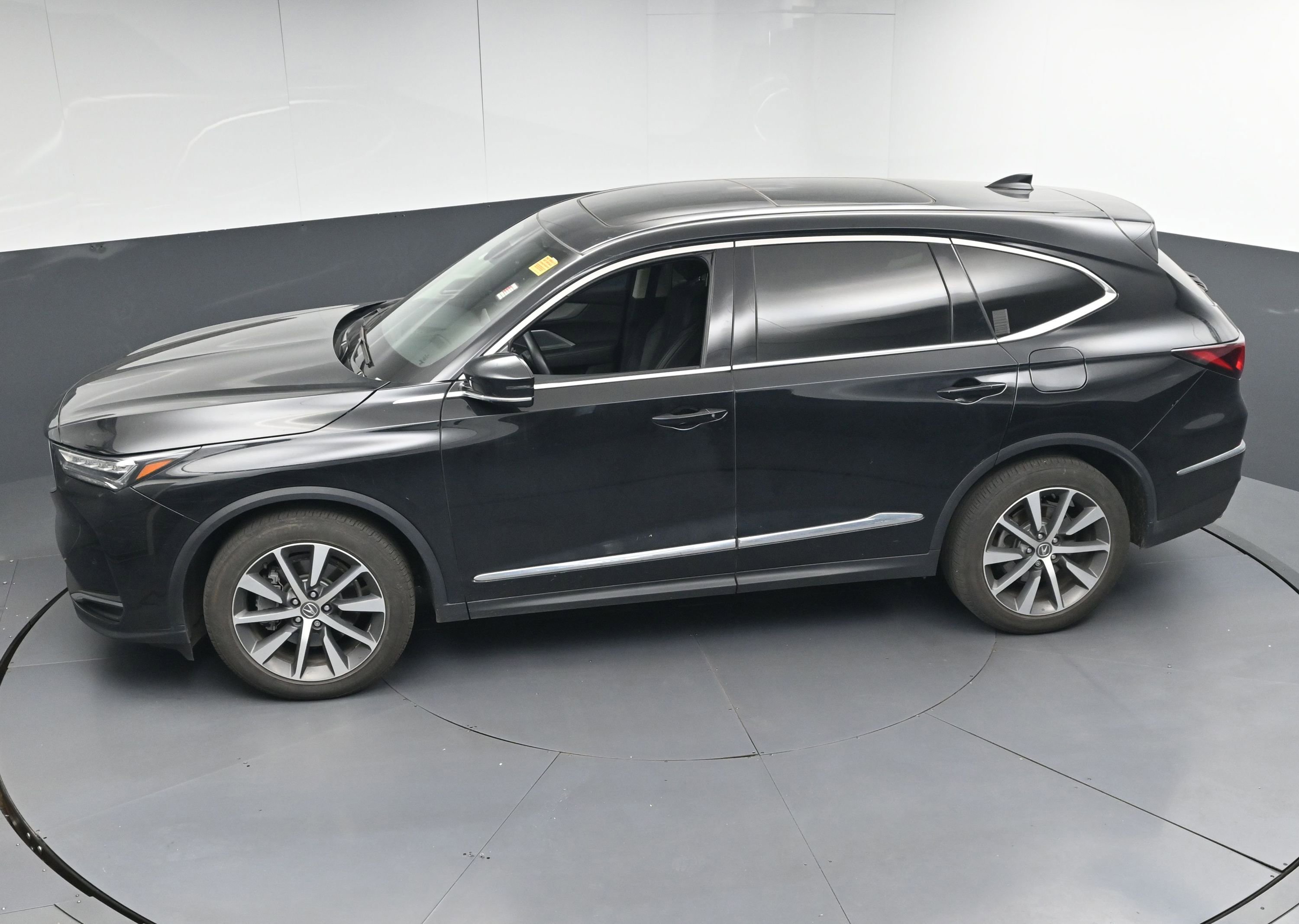 Used 2025 Acura MDX FWD w/ Technology Package image 37