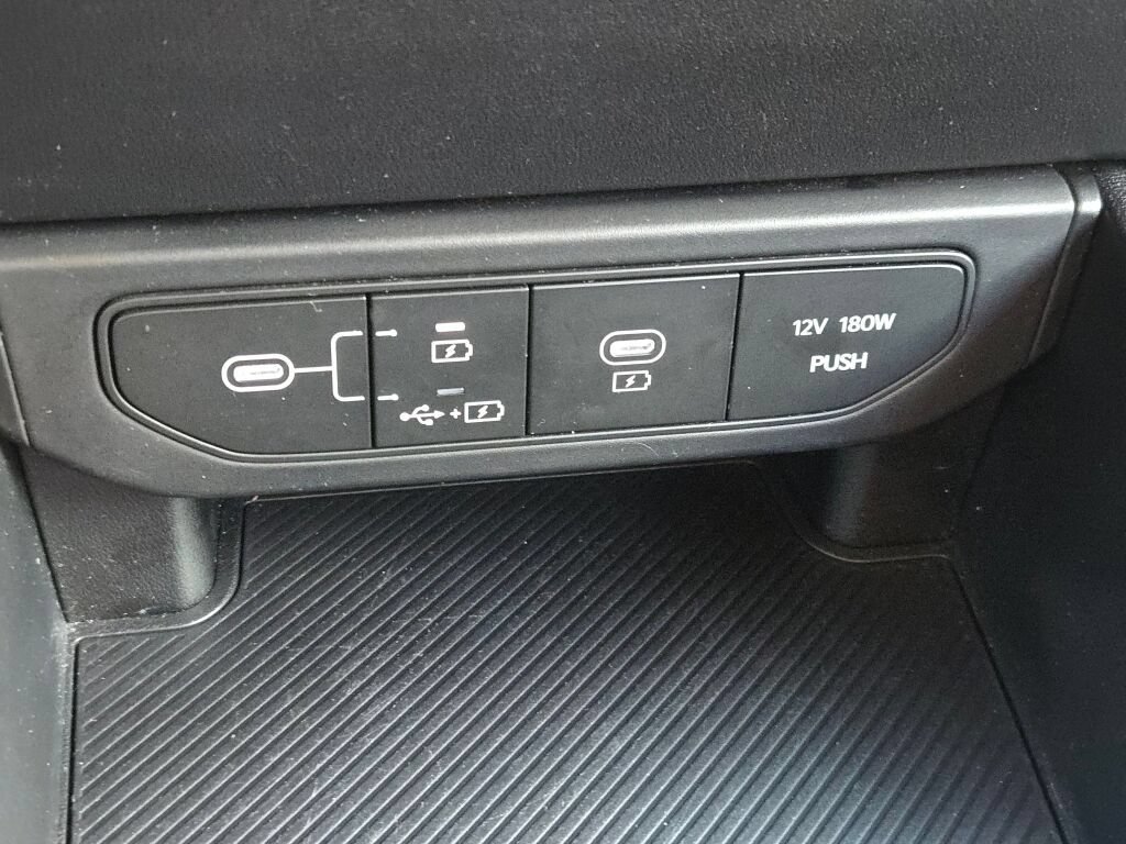 Used 2025 Kia K4 FWD image 31