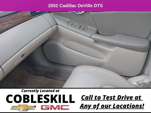 Used 2002 Cadillac De Ville DTS w/ Premium Equipment Pkg FWD image 24