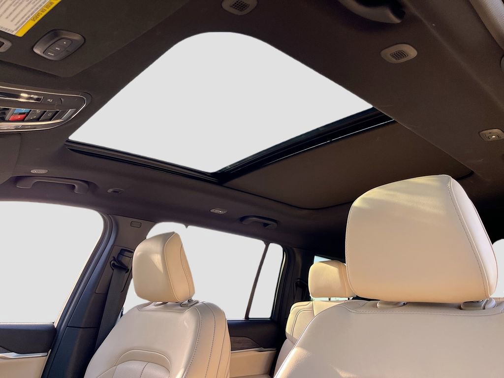 Certified 2025 Jeep Grand Cherokee L Limited w/ Luxury Tech Group II image 22