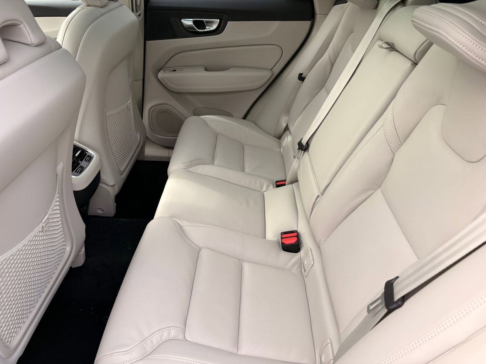 New 2026 Volvo XC60 B5 Ultra w/ Protection Package Premier image 24