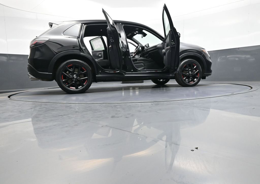 Certified 2023 Honda HR-V Sport image 46