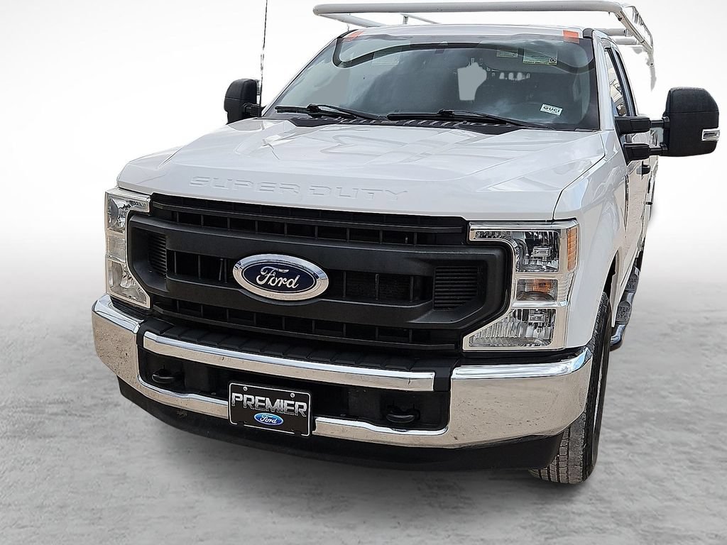 Used 2022 Ford F250 XL w/ Power Equipment Group RWD image 4