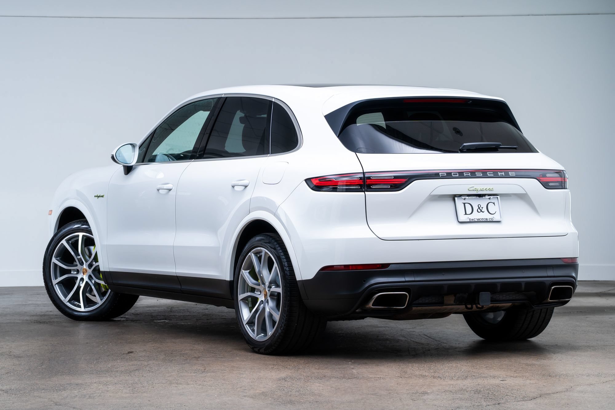Used 2019 Porsche Cayenne E-Hybrid AWD/4WD image 4
