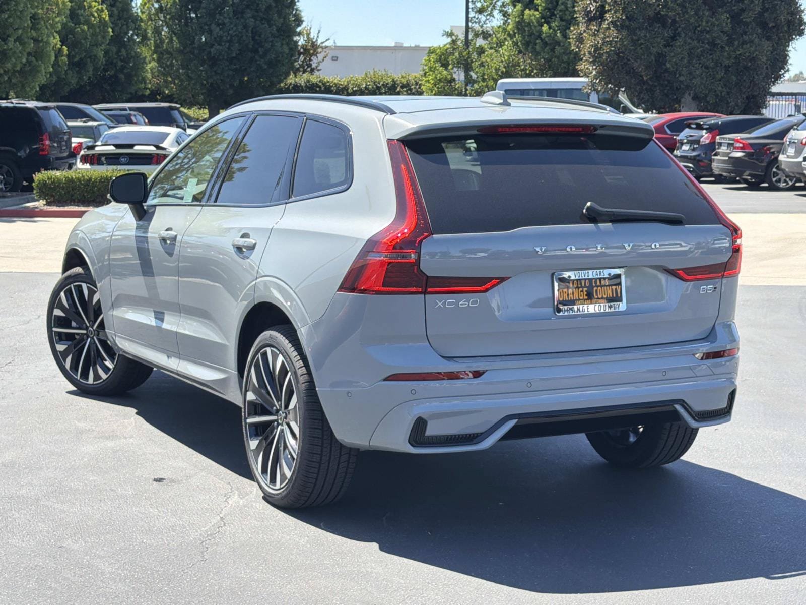 New 2027 Volvo XC60 B5 Ultra AWD/4WD image 5