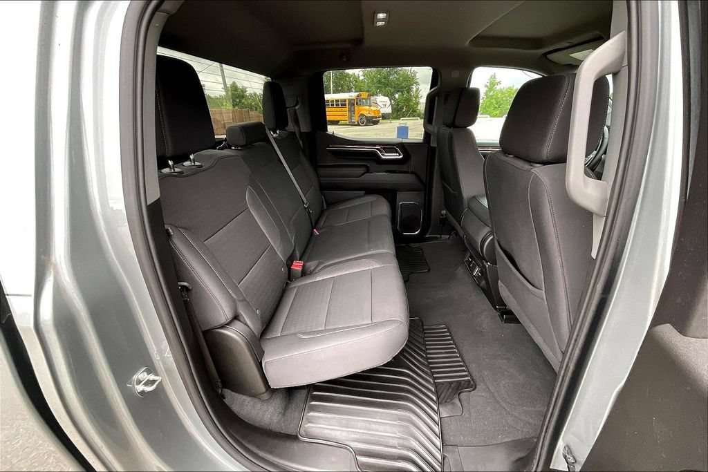 Used 2024 Chevrolet Silverado 1500 LT AWD/4WD image 24