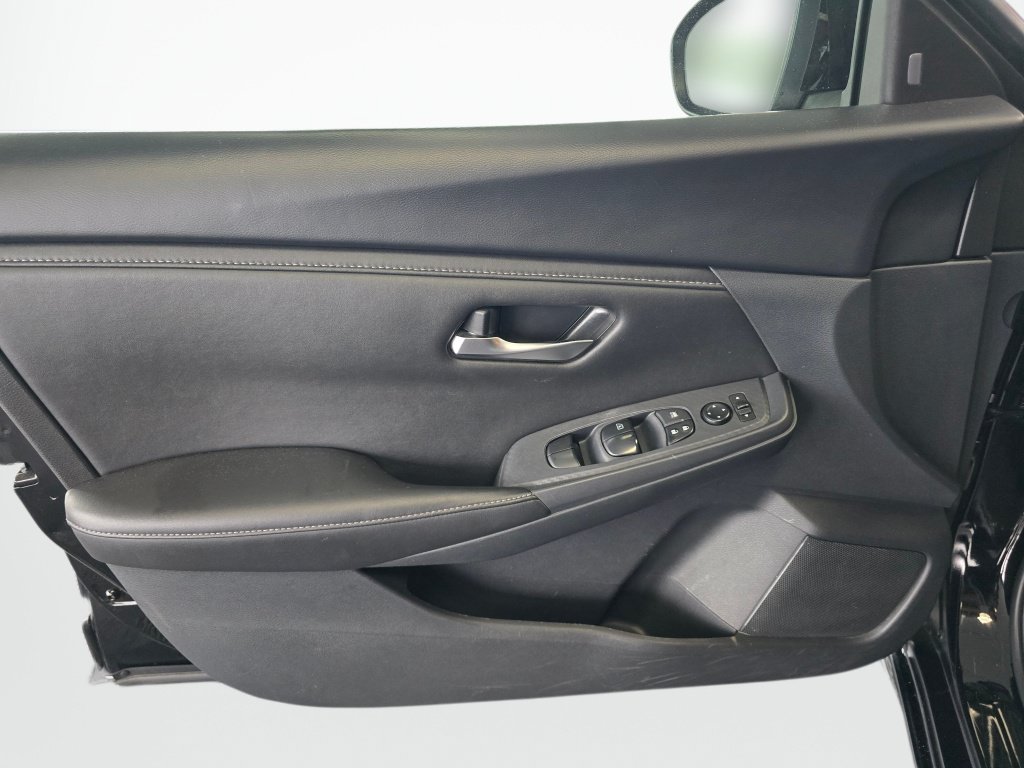 Used 2024 Nissan Sentra SV FWD image 33