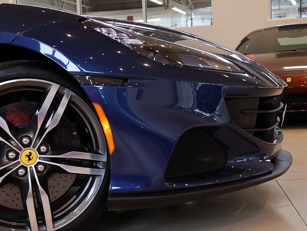 Certified 2022 Ferrari Portofino M image 17
