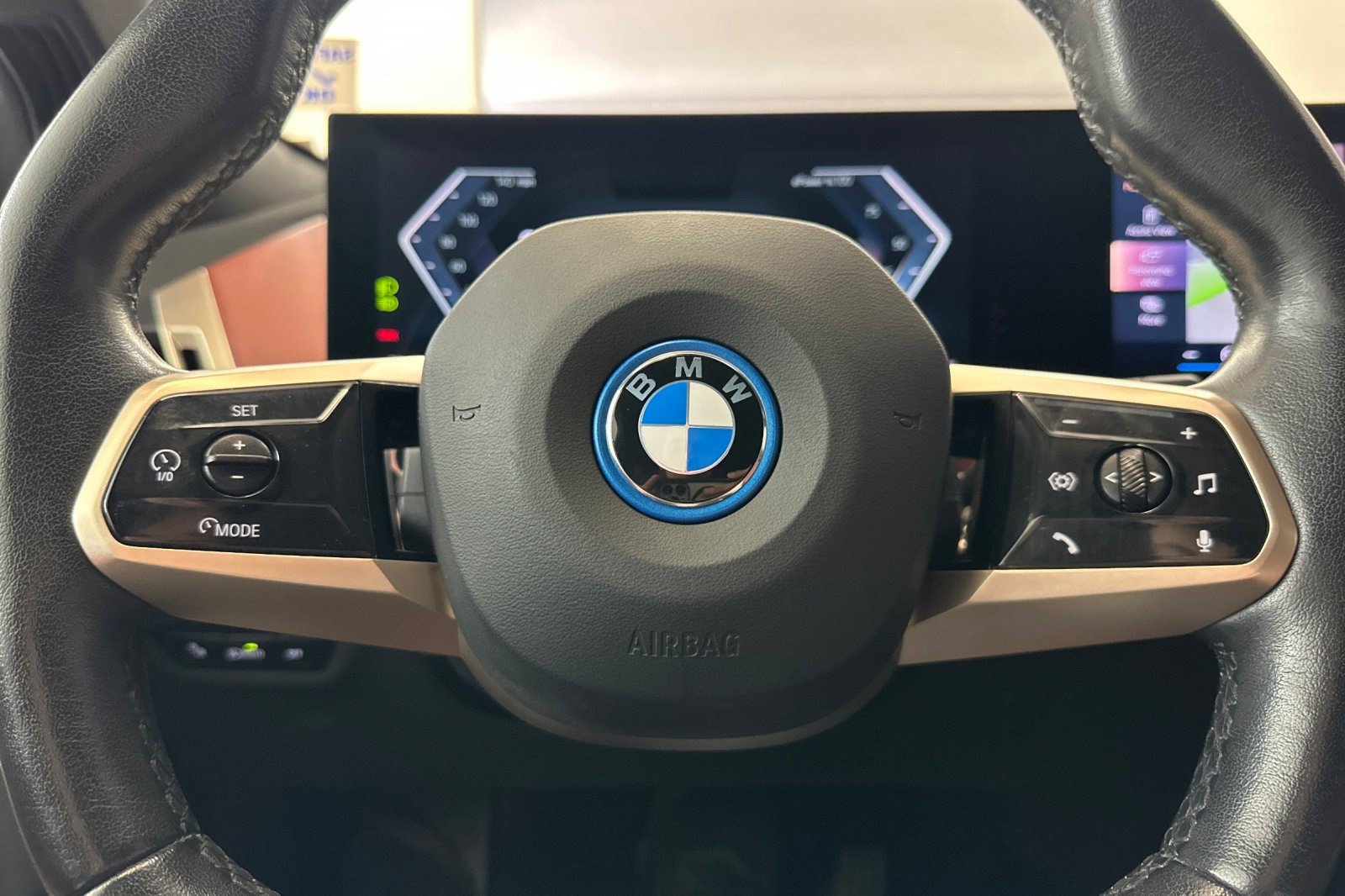 Certified 2024 BMW iX xDrive50 w/ Sport Package AWD/4WD image 10