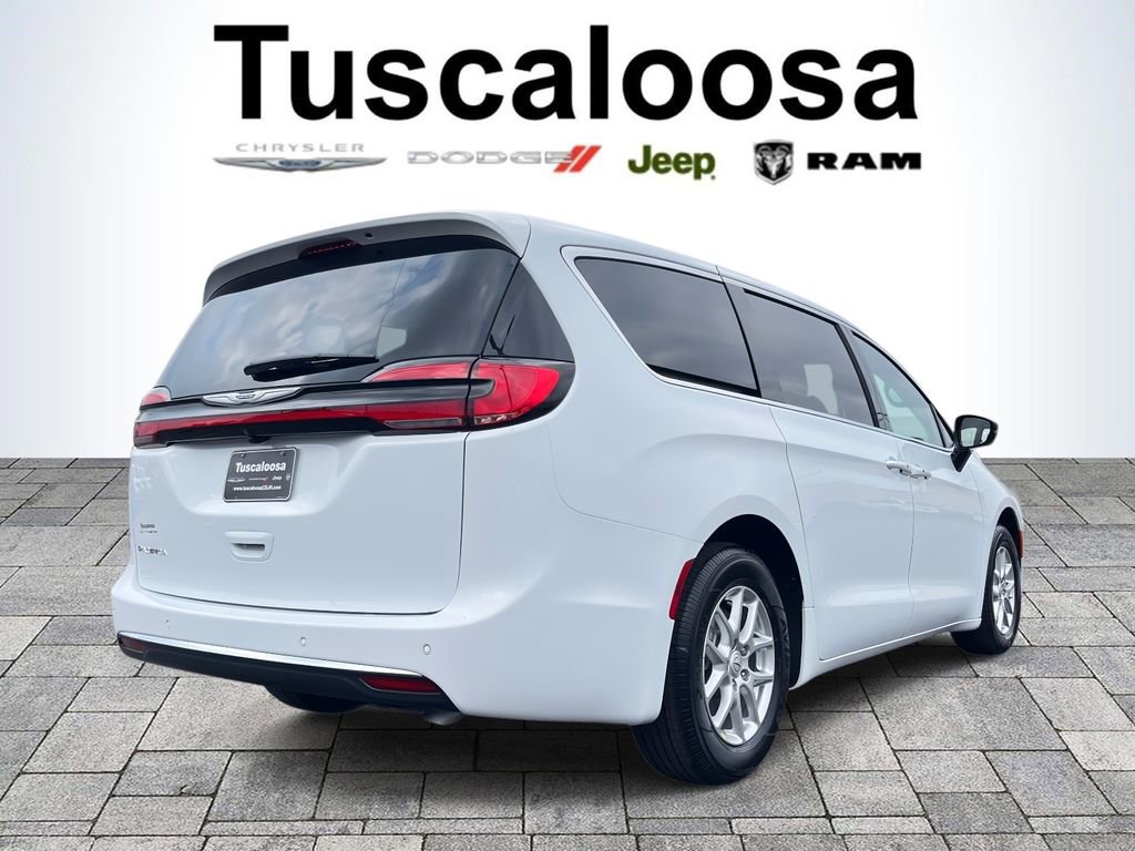 New 2026 Chrysler Pacifica Select image 7