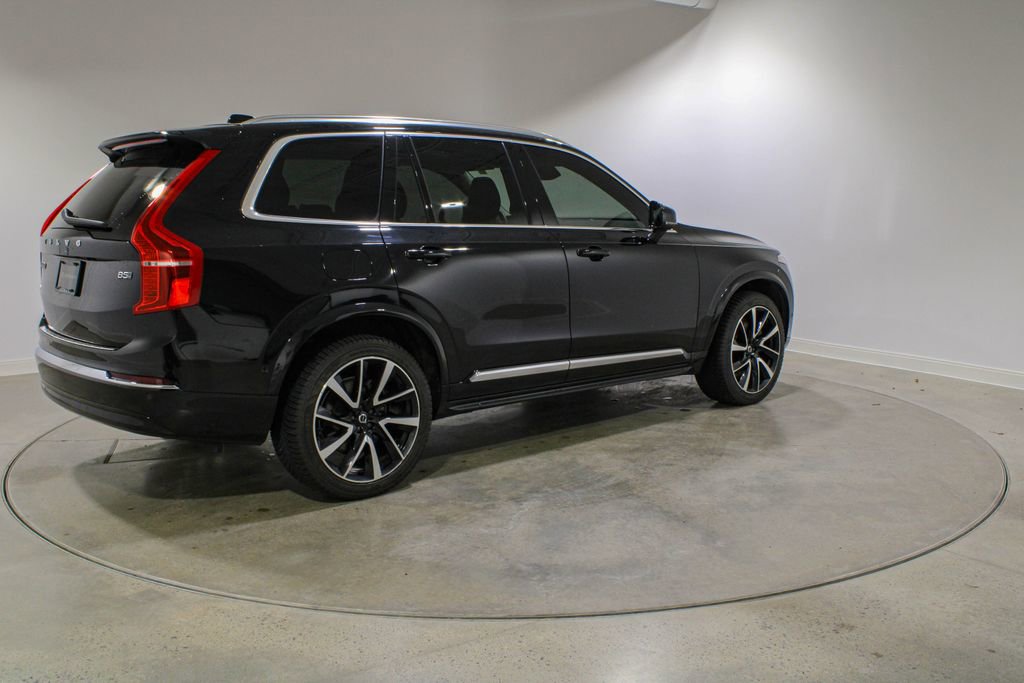 Used 2023 Volvo XC90 B5 Plus w/ Protection Package Premier image 5
