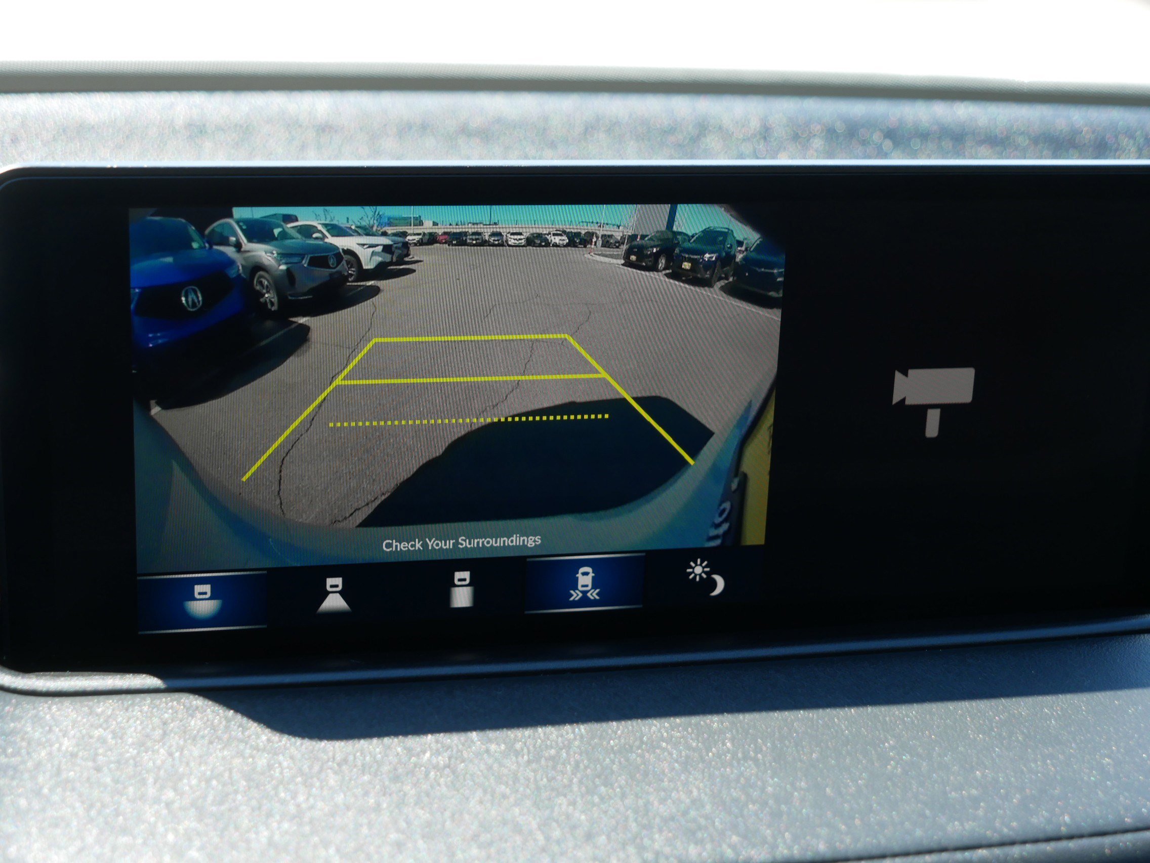 Used 2022 Acura MDX SH-AWD w/ Technology Package image 27