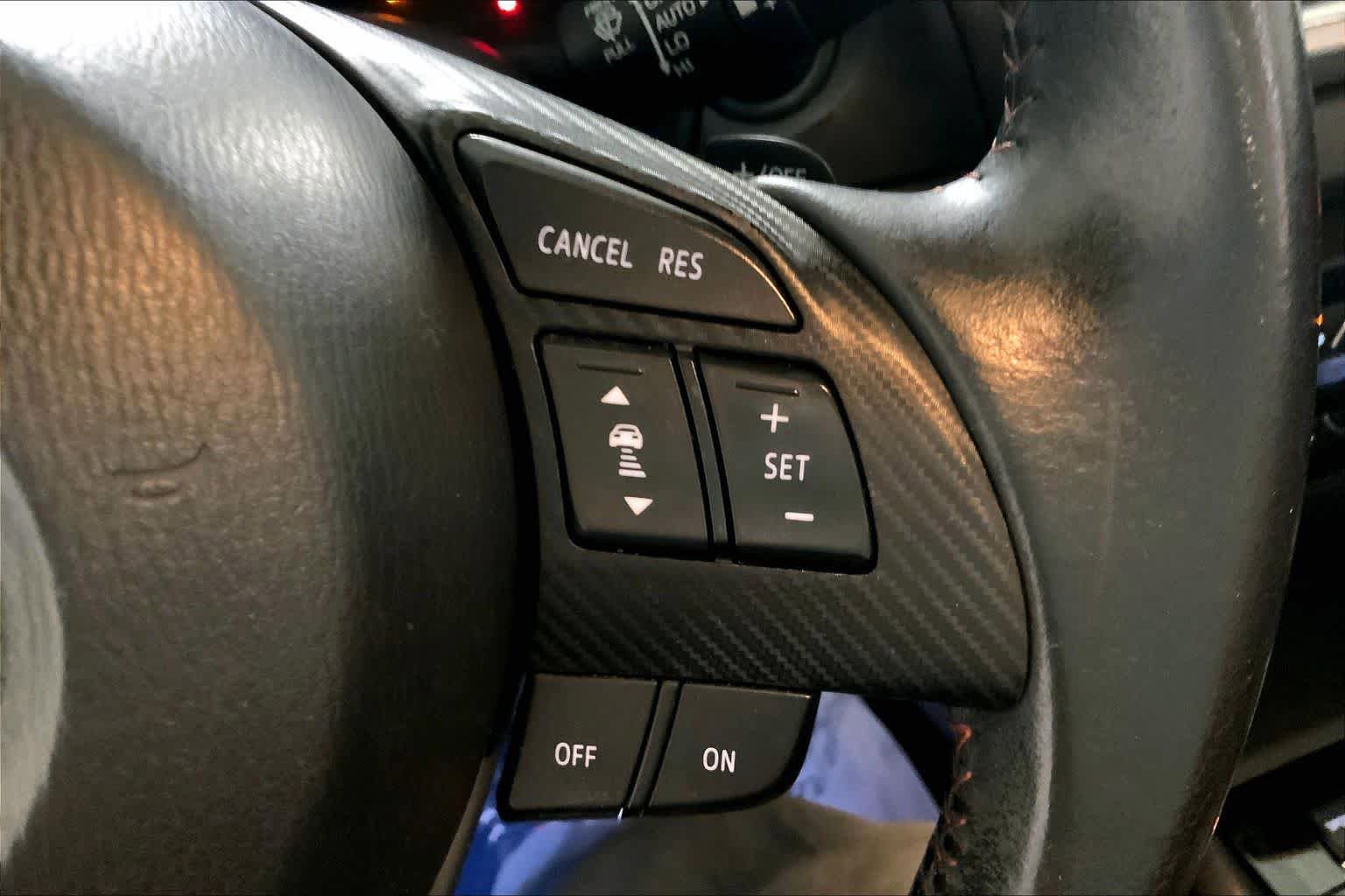 Used 2014 MAZDA MAZDA3 s Grand Touring w/ Technology Package FWD image 23