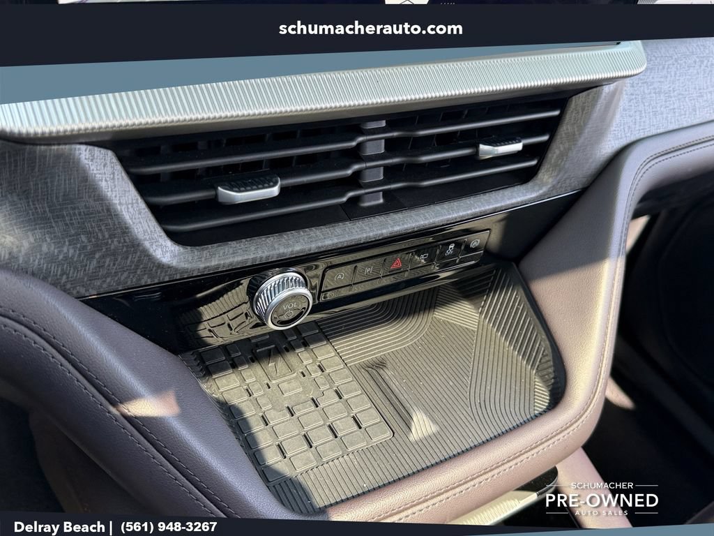 Used 2025 Ford Explorer Platinum w/ Ultimate Package RWD image 19