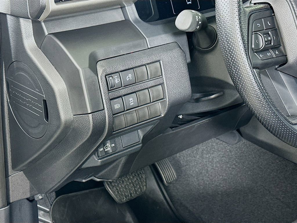 Certified 2025 Toyota Tacoma SR image 10