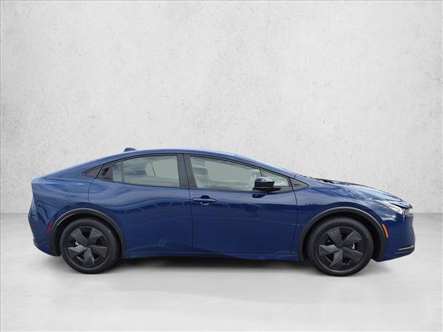 Certified 2025 Toyota Prius LE FWD image 4