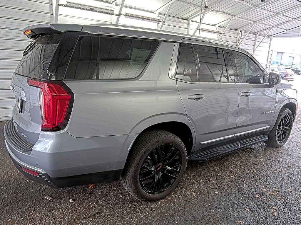 Used 2023 GMC Yukon SLT AWD/4WD image 4