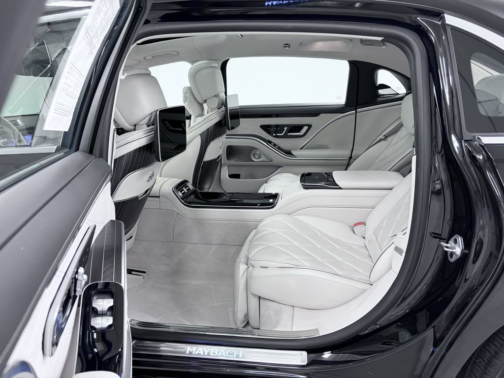 Used 2023 Mercedes-Benz Maybach S 680 4MATIC image 18