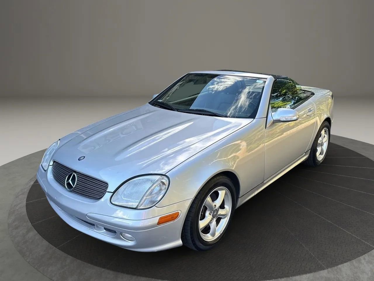 Used 2001 Mercedes-Benz SLK 320 image 13