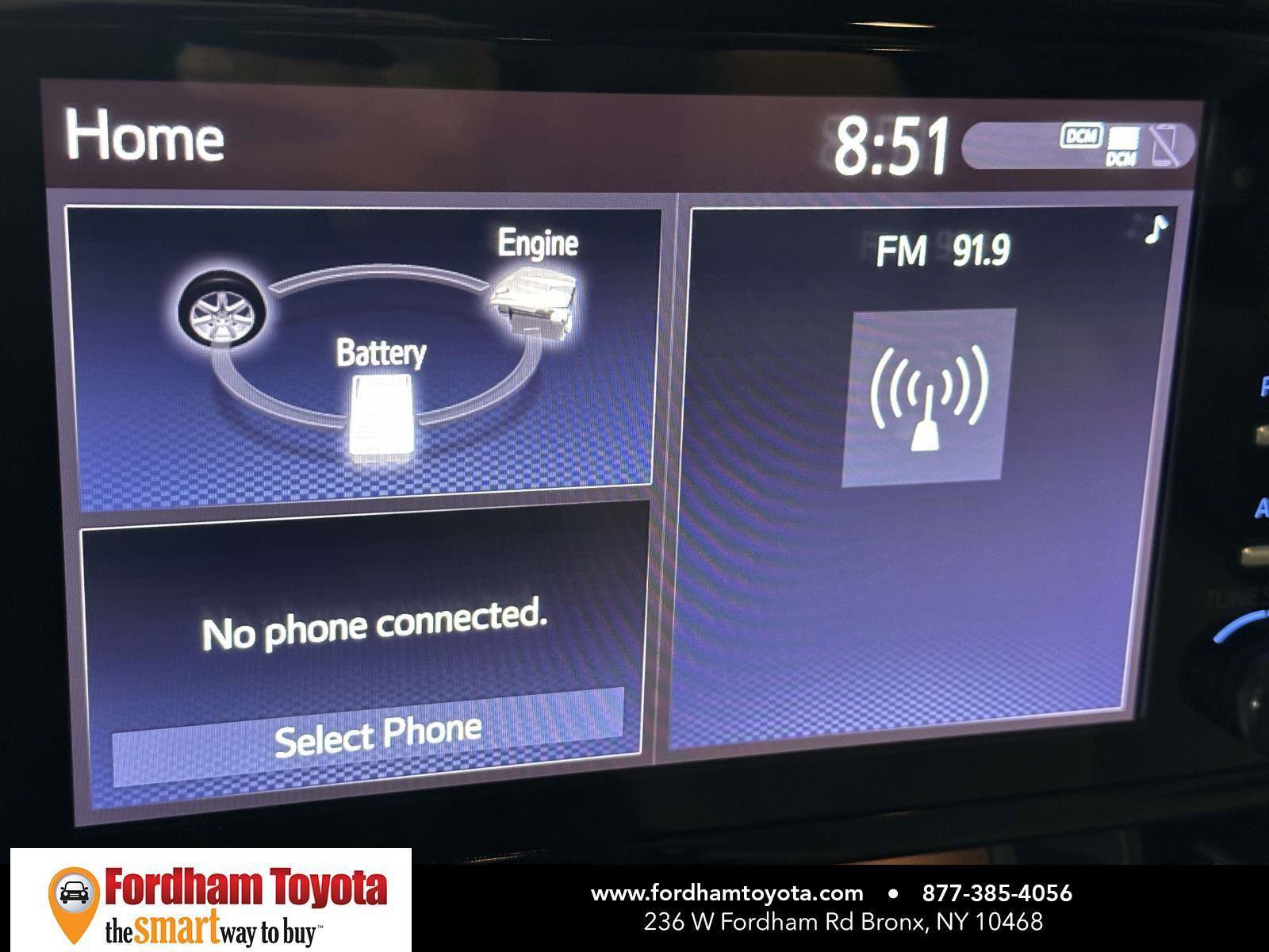 Used 2024 Toyota Sienna LE image 25