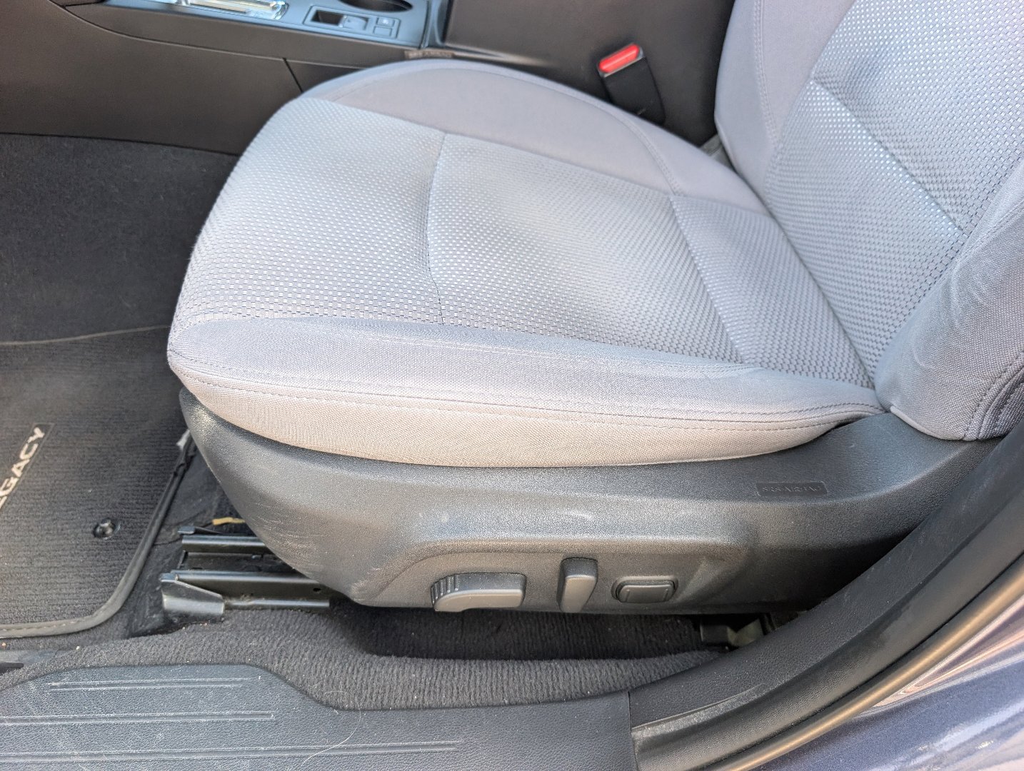 Used 2018 Subaru Legacy 2.5i Premium AWD/4WD image 19