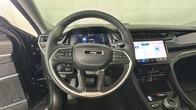 Used 2023 Jeep Grand Cherokee 4WD 4xe image 15