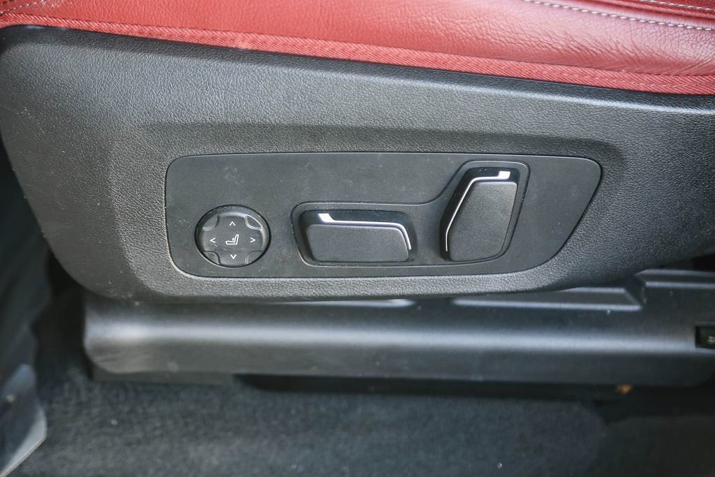 Certified 2024 BMW X3 sDrive30i w/ Convenience Package RWD image 18