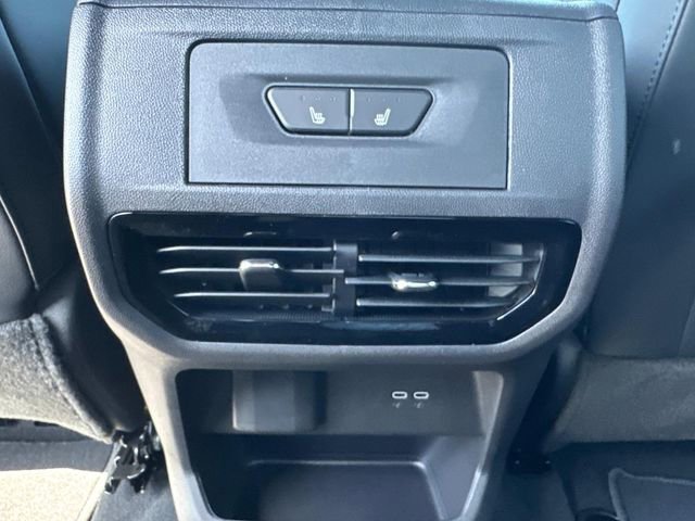 New 2025 Chevrolet Silverado EV LT image 9