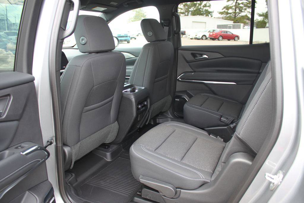 New 2026 Chevrolet Traverse LT w/ Enhanced Driving Package FWD image 12