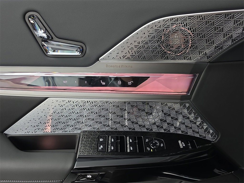 New 2026 BMW 740i xDrive w/ Executive Package image 27